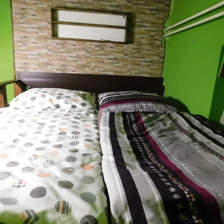 Lakas Apartment *