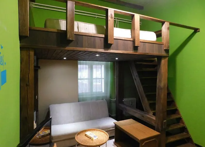 Lakas アパート *